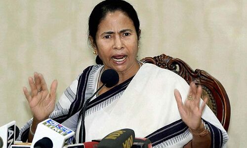 सबकुछ ऐसे रहस्यमय तरीके से किया जा रहा जैसे PM मोदी अलीबाबा हों- ममता बनर्जी सबकुछ ऐसे रहस्यमय तरीके से किया जा रहा जैसे PM मोदी अलीबाबा हों- ममता बनर्जी