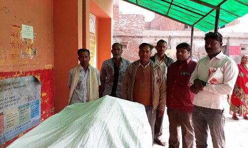 कासगंज में विधुतकर्मी की 11000 के करंट से मौत, JE के कहने से चड़ा पोल पर