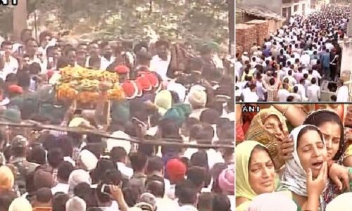 शहीद मंदीप सिंह के घर पहुंचे CM खट्टर, आज दी जायेगी अंतिम विदाई शहीद मंदीप सिंह के घर पहुंचे CM खट्टर, आज दी जायेगी अंतिम विदाई