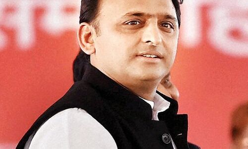 समाजवादी सरकार बनने पर 1 करोड़ लोगों को 1000 समाजवादी पेंशन देंगे - CM अखिलेश