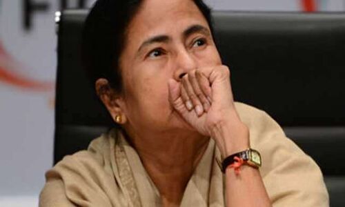 चिट्ठी में मनोहर पर्रिकर द्वारा इस्तेमाल की गई भाषा से खुश नहीं हूं- ममता बनर्जी