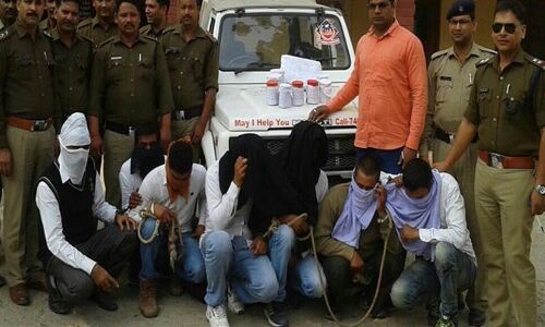 उत्तराखंड पुलिस ने नकली सीआईडी वालों को किया गिरफ्तार उत्तराखंड पुलिस ने नकली सीआईडी वालों को किया गिरफ्तार