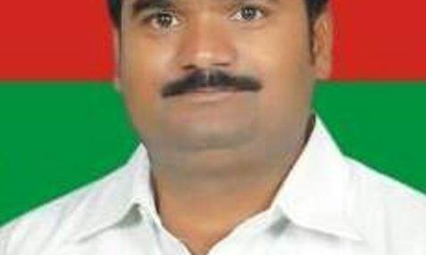 सपा विधायक ने बिजली विभाग के सहायक अभियन्ता को कार्यालय में पीटा सपा विधायक ने बिजली विभाग के सहायक अभियन्ता को कार्यालय में पीटा