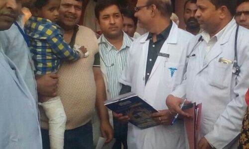 यूपी पुलिस ने किया नेक काम, रेलदुर्घटना में मातापिता से दूर हुए 5 वर्षीय अंश  को परिजनों से मिलाया!