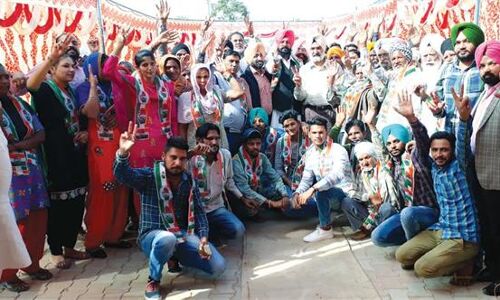 डेराबस्सी: बसपा का दामन छोड़ हरविंदर सिंह पटवारी ने थामा कांग्रेस का हाथ