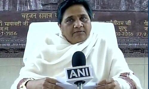 कानपुर रेल हादसा: दूसरों के दुख में शामिल होना PM के मिजाज में नहीं: मायावती