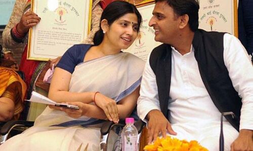 सीएम अखिलेश करेंगें पत्नी डिंपल के साथ रोड शो