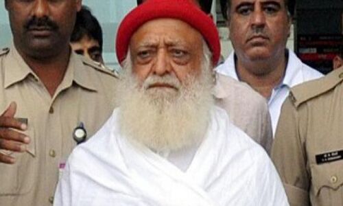 Asaram Bapu Case : दुष्कर्म पीड़िता के परिवार को मिली जान से मारने की धमकी, बढ़ाई गई सुरक्षा Asaram Bapu Case : दुष्कर्म पीड़िता के परिवार को मिली जान से मारने की धमकी, बढ़ाई गई सुरक्षा
