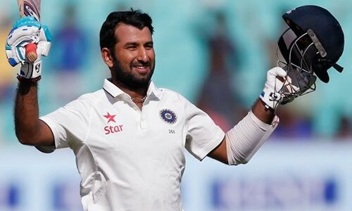 पिता ऑपरेशन टेबल पर , पुजारा डबल सेंचुरी की ओर ....