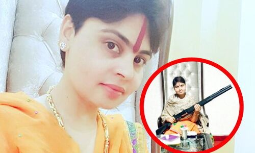 गोलीकांड में फंसी साध्वी देवा ठाकुर करनाल CJM कोर्ट में किया सरेंडर गोलीकांड में फंसी साध्वी देवा ठाकुर करनाल CJM कोर्ट में किया सरेंडर