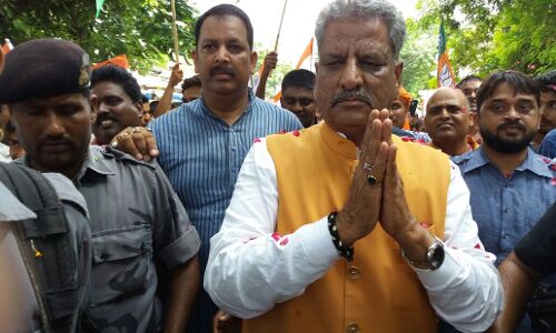 ओम माथुर मां पीताम्बरा के दर्शन कर परिवर्तन रथ को करेंगे झाँसी से रवाना