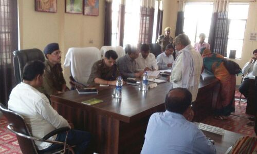 कन्नौज एसपी दिनेश कुमार पी ने सुनी तहसील दिवस पर तिर्वा तहसील में समस्या कन्नौज एसपी दिनेश कुमार पी ने सुनी तहसील दिवस पर तिर्वा तहसील में समस्या