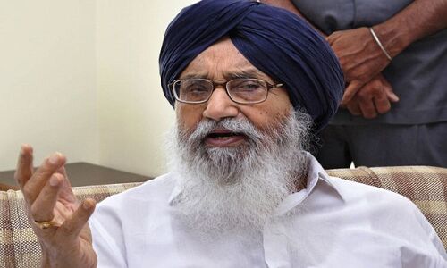 मैं राष्टपति पद की दौड़ में नहीं : प्रकाश सिंह बादल मैं राष्टपति पद की दौड़ में नहीं : प्रकाश सिंह बादल