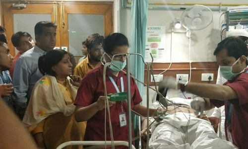 गाजियाबाद में बसपा पार्षद की चीफ इंजीनयर की केबिन में पिटाई