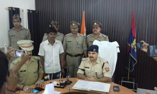 पीलीभीत पुलिस ने सुलझाई हत्या की गुत्थी, अवैध सम्बन्ध के चलते पति ने पत्नी को उतारा मौत के घाट पीलीभीत पुलिस ने सुलझाई हत्या की गुत्थी, अवैध सम्बन्ध के चलते पति ने पत्नी को उतारा मौत के घाट