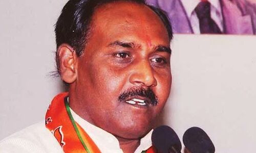 MP: कांग्रेस MLA माखन लाल की हत्या में बीजेपी मंत्री लाल सिंह के खिलाफ अरेस्ट बारंट जारी! MP: कांग्रेस MLA माखन लाल की हत्या में बीजेपी मंत्री लाल सिंह के खिलाफ अरेस्ट बारंट जारी!