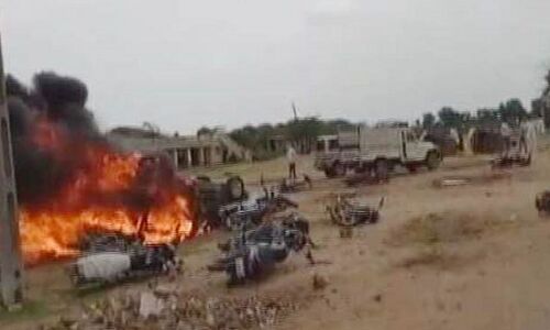 गुजरात के मोरबी में दो समुदायों के बीच हिंसक झड़प, 2 की मौत, 15 वाहनों में लगाई आग