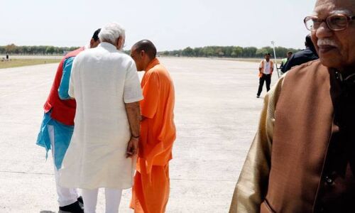 तीनों लोंगों में हुई गुफ्तगू, क्या बोले जानकर मत हों हैरान ये तो होना ही था!