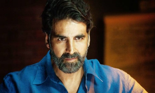 दिवाली के अवसर पर अक्षय कुमार ने शहीद परिवार को दिया सरप्राइज