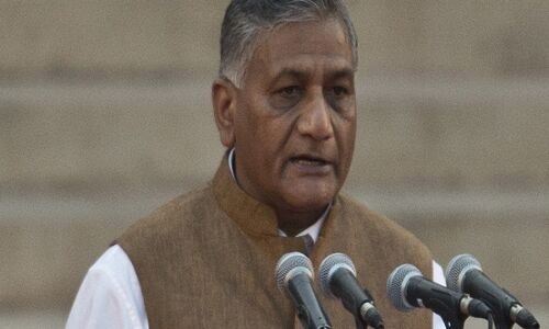 इटावा : केन्द्रीय मंत्री वीके सिंह ने जनसभा को किया संबोधित,कहा- होगी बहुत बड़ी जीत