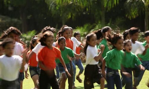 सुल्तानपुर : मतदाताओं को जागरुक करने के लिए DM,SP समेत सैकड़ों युवक-युवतियों ने लगाई दौड़