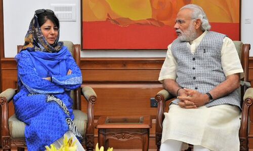 PM मोदी के लाहौर यात्रा का CM महबूबा ने किया समर्थन, कहा- कश्मीर समस्या का हल निकाल सकते हैं मोदी