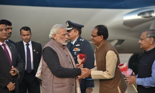 राज्यों के डीजीपी और आईजी के वार्षिक सम्मेलन में भाग लेने पहुंचे पीएम मोदी, शिवराज ने की अगवानी