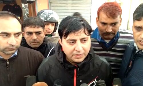 यूपी में अवैध रूप से चल रहे डॉक्टर के अल्ट्रा साउंड मशीन पर हरियाणा टीम का छापा यूपी में अवैध रूप से चल रहे डॉक्टर के अल्ट्रा साउंड मशीन पर हरियाणा टीम का छापा