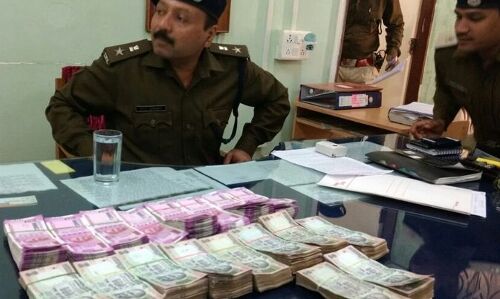 मध्य प्रदेश: बालाघाट में 15.40 लाख रुपये जब्त, 14.40 रुपये नए 2000 के नोट