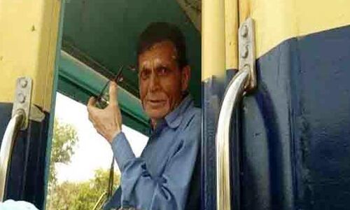 गजब..स्टेशन पर ट्रेन खड़ी कर ड्राइवर चला गया नहाने, 2 घंटे बाद लौटा