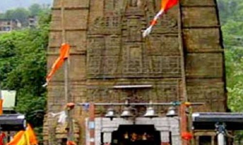 जानिए वजह, क्यों इस मंदिर में जाने से डरते हैं लोग! बाहर से ही कर लेते हैं प्रणाम जानिए वजह, क्यों इस मंदिर में जाने से डरते हैं लोग! बाहर से ही कर लेते हैं प्रणाम