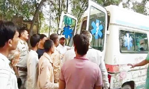 गया में सड़क हादसा, गई एक ही परिवार के 3 लोगों जान गया में सड़क हादसा, गई एक ही परिवार के 3 लोगों जान