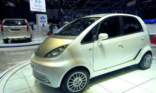 बंद हो सकती है देश की सबसे सस्ती गाडी नैनो, जानिए क्यों? बंद हो सकती है देश की सबसे सस्ती गाडी नैनो, जानिए क्यों?