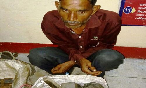 कासगंज पुलिस ने पकड़ी अवैध शस्त्रों की फैक्ट्री