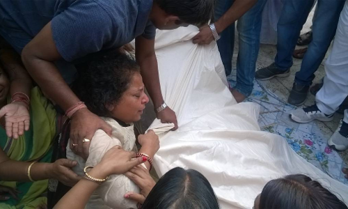 पुत्र शोक में विलखता सांसद रामा सिंह का परिवार, दिल दहलाने वाली तस्वीरें