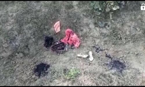 अर्धनग्न हालत में खेत के गड्ढे में मिला युवती का शव,मामला संदिग्ध