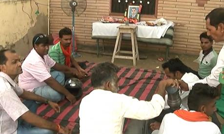 आनंदपाल एनकाउंटर: अंतिम संस्कार को लेकर गतिरोध, 12 दिन से रखा है घर में शव