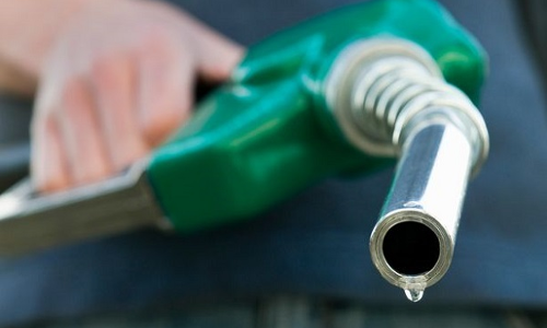 बजट के बाद पेट्रोल 2.45 रुपये और डीजल 2.36 रुपये महंगा बजट के बाद पेट्रोल 2.45 रुपये और डीजल 2.36 रुपये महंगा