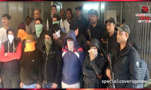 यूपी एटीएस के हत्थे चढ़े 11 जासूस, डीजीपी गिरफ्तार करने वाली टीम को देंगे ईनाम यूपी एटीएस के हत्थे चढ़े 11 जासूस, डीजीपी गिरफ्तार करने वाली टीम को देंगे ईनाम