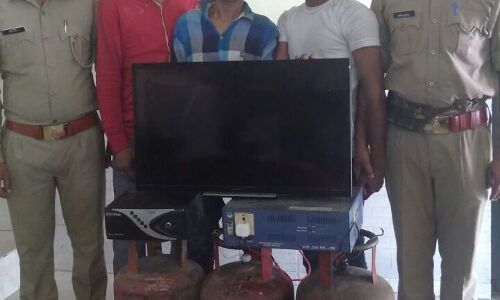 नॉएडा पुलिस ने चोरी के माल समेत तीन चोर किये गिरफ्तार