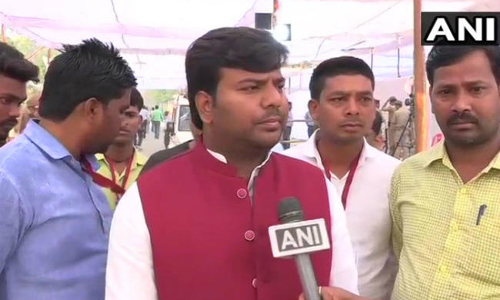 सपा सांसद प्रवीन निषाद की फिर बदली आस्था, बोले योगी खुद अपनी सीट हार गये और किसको जिताएंगे!