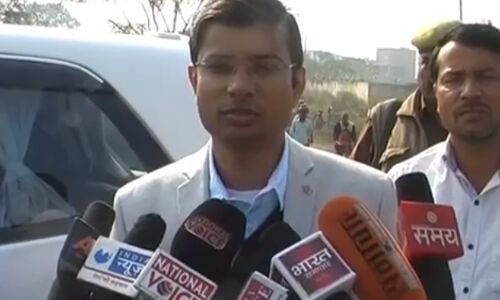 डीएम ने हटवाया सरकारी जमीन से अवैध कब्जा