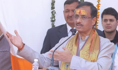 त्रिपुरा के सीएम के बाद यूपी के डिप्टी सीएम को हुआ रामायण का ज्ञान, विकास में उलझे भगवान