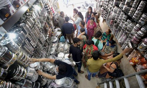 दीपावली पर अपनाएं ये खास उपाय साल भर होगी धनवर्षा