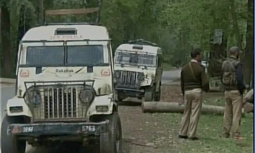 जम्मू-कश्मीरः पुलवामा में PDP जिला अध्यक्ष अब्दुल गनी पर आतंकियों ने किया हमला, अस्पताल में मौत