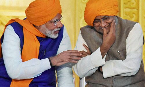 बिहार से एनडीए को बड़ा झटका, उम्मीदवार ने लौटाया टिकिट विपक्षी बोले हार का डर