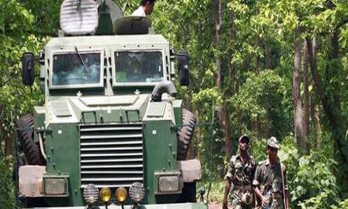 CRPF और पुलिस की बड़ी कार्रवाई, सुकमा हमले में शामिल 10 हार्डकोर नक्सली को पकड़ा CRPF और पुलिस की बड़ी कार्रवाई, सुकमा हमले में शामिल 10 हार्डकोर नक्सली को पकड़ा