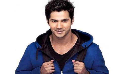 इस कैफे के ब्रांड एंबेसडर बने वरुण धवन, दिया सबको आने का न्यौता