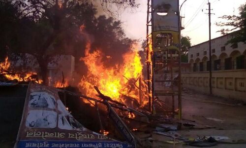 मथुरा जवाहर बाग मामले में CBI जांच के आदेश मथुरा जवाहर बाग मामले में CBI जांच के आदेश