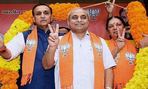 विजय रुपानी फिर से चुने गए गुजरात के मुख्‍यमंत्री, नितिन पटेल होंगे डिप्टी सीएम